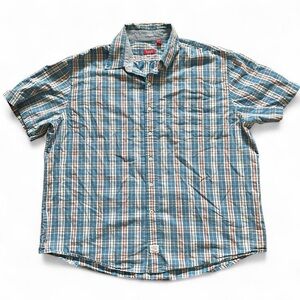 Izod blue plaid short sleeve button up shirt